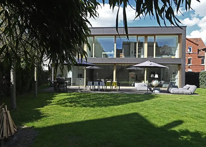 B8 - Die Exklusive Architektenvilla Fuer 4-10 Personen, Nuernberg